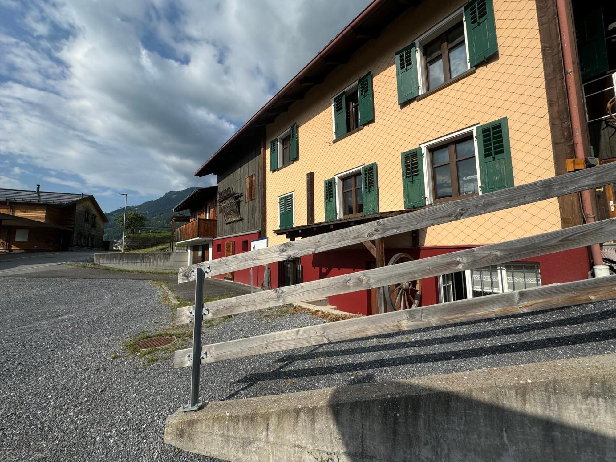 Alpenhaus, Farmhouse Apartment Triesenberg Exterior photo