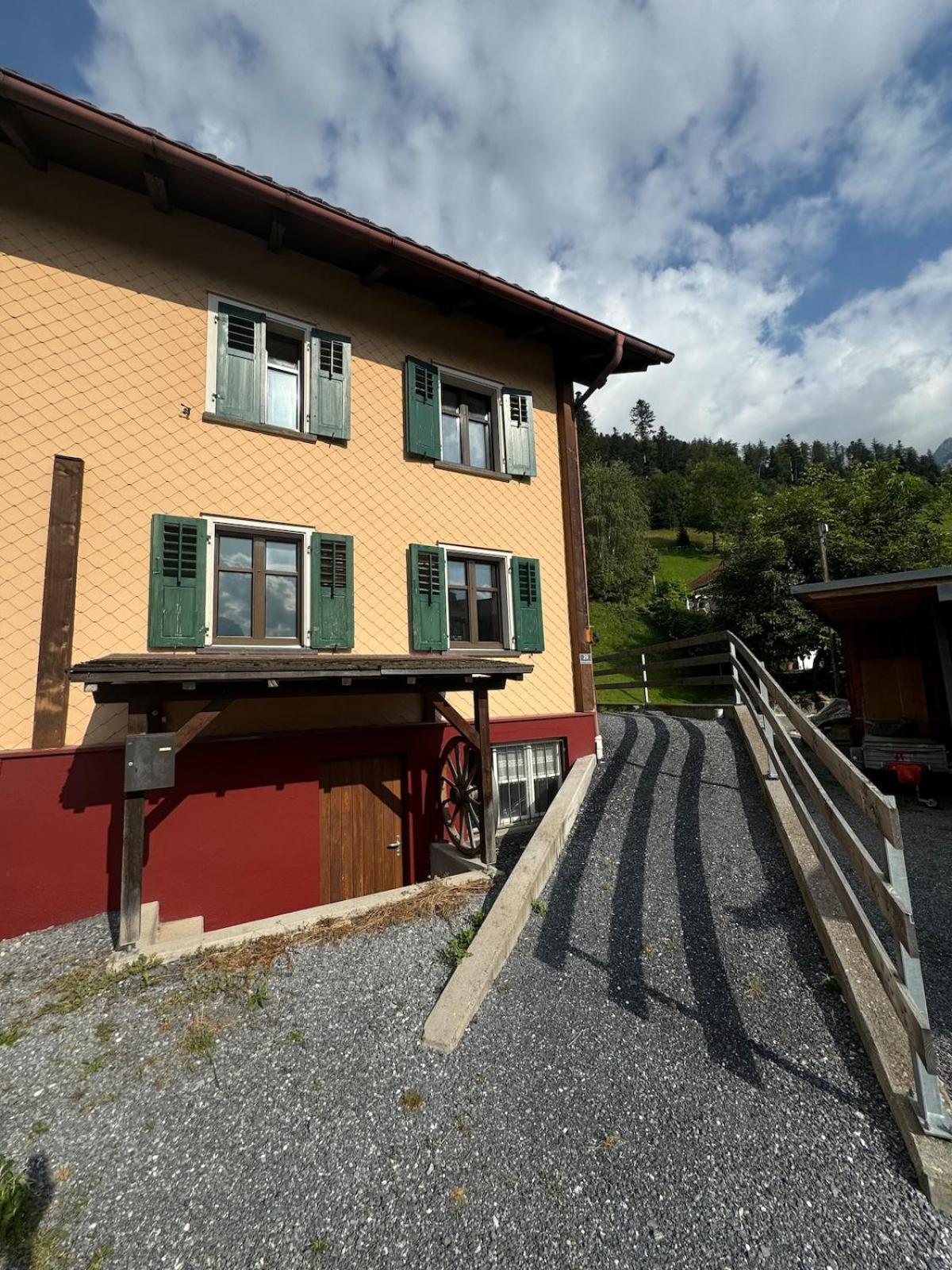 Alpenhaus, Farmhouse Apartment Triesenberg Exterior photo